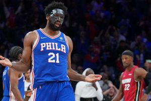 Embiid return lifts 76ers to Game 3 win, Mavericks also hold serve at home