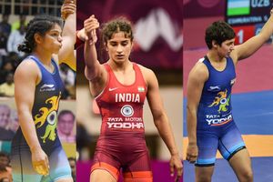 Vinesh, Sakshi book Commonwealth Games berths after emerging victorious in trials