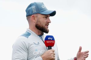McCullum 'trying to make heroes of' England Test team