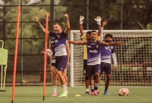 ISL Transfer Watch: Chennaiyin FC makes first Asian signing; ropes in Iranian defender Vafa Hakhamaneshi