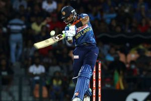 Stunning Shanaka effort drags Sri Lanka to T20I victory against Australia