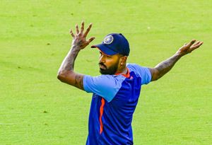 Dinesh Karthik is an inspiration for other cricketers, says Hardik Pandya
