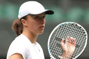 Wimbledon: Swiatek 'pretty overwhelmed' to see Serena back in SW19