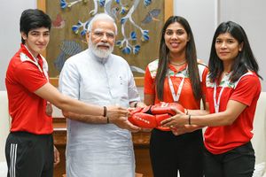 PM meets world champion Nikhat Zareen, bronze medallists Manisha and Parveen