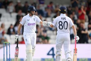 Root and Pope help England close on series sweep
