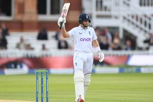 Root and Stokes keep England's first Test with New Zealand in the balance