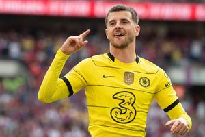 Rumour Has It: Manchester United make shock move for Mount