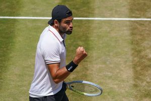 Berrettini edges past Murray in Stuttgart to claim sixth title