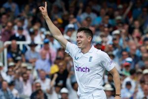 'The best way it could've happened' – England debutant Potts revels in four-wicket haul