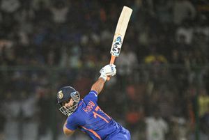 Rishabh Pant has not learned from mistakes, not a good sign, slams Sunil Gavaskar