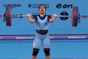 CWG 2022: Bindyarani Devi clinches silver in women’s 55kg weightlifting