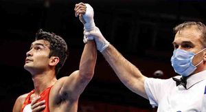 Shiva Thapa knocks out Pakistan boxer; moves into Round of 16 in Commonwealth Games 2022 Boxing