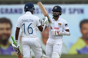 Mendis and Karunaratne inspirational in Sri Lanka's excellent response to Australia