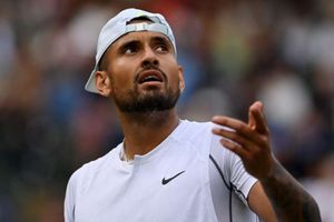 Wimbledon 2022: Kyrgios overcomes frustrated Tsitsipas in controversial third-round clash