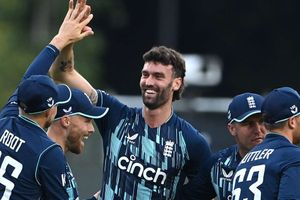 England vs South Africa 2nd ODI: Spinners, Topley shine as hosts thrash Proteas by 118 runs in Manchester