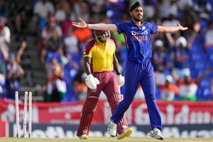 Asia Cup 2022: Arshdeep Singh has a slight edge over Avesh Khan, reckons Sanjay Manjrekar