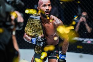 ONE Fight Night 1: Johnson KOs Moraes to claim flyweight title, Nong-O defends world title for sixth time