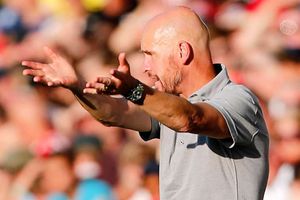 Ten Hag claims need for signings 'clear' after Manchester United suffer humiliating defeat at Brentford