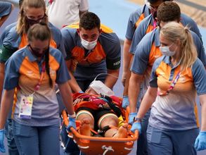 CWG 2022: Indian cyclist Meenakshi suffers horrific crash, run over by rival