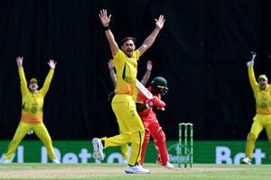 Australia quicks tear through Zimbabwe for 96 runs, setting up eight-wicket victory in second ODI