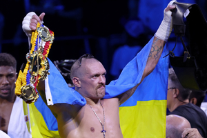 'He isn't retired yet': Oleksandr Usyk eyes off Tyson Fury bout after beating Anthony Joshua