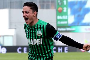 Napoli bring in Raspadori as Italy attacker joins in loan-to-buy deal