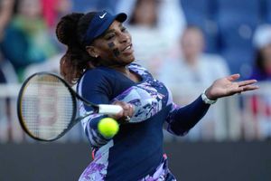 Serena Williams back to winning ways