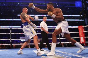Footwork, body shots and length: Anthony Joshua's route to victory in Oleksandr Usyk rematch