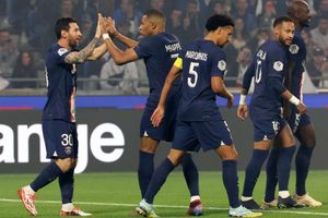 Lyon 0-1 Paris Saint-Germain: Early Messi strike sends PSG back to Ligue 1 summit