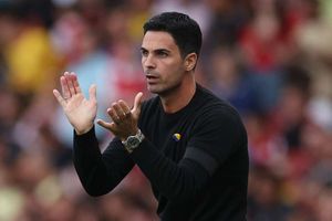 Arteta wins monthly Premier League prize after leading Arsenal to top of the table