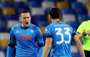 Champions League wrap: Napoli thrash Liverpool, Lewandowski makes history with Barcelona hat-trick