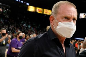 Sarver announces plans to sell Suns and Mercury amid racism and sexism controversy