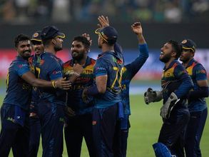 T20 World Cup: Be careful against Wanindu: Muralitharan