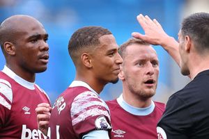 Angry Antonio declares VAR 'needs to be binned' after Premier League controversies
