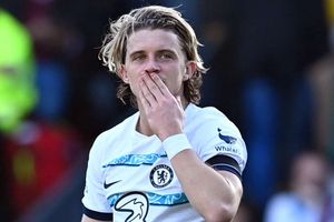Premier League: Crystal Palace 1-2 Chelsea: Late Gallagher strike gives Potter winning league start