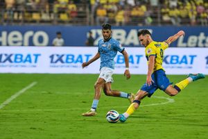 ISL 2022-23: Blasters misery deepens with third straight loss as Mumbai City FC continue unbeaten run