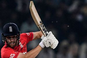 Salt stars as England canter to eight-wicket victory over Pakistan and set up series decider