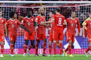 Bayern Munich 6-1 Werder Bremen: Gnabry hits hat-trick as Bundesliga leaders equal club record