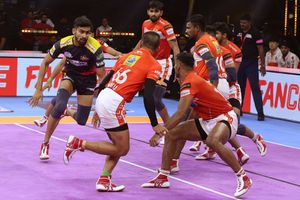 PKL 2022: Bengaluru Bulls beat Gujarat Giants 45-38 riding over Bharat's unbelievable raiding