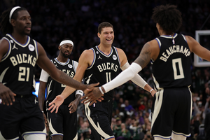 NBA: Bucks extend franchise-record run without Giannis, under-fire Nets claim back-to-back wins