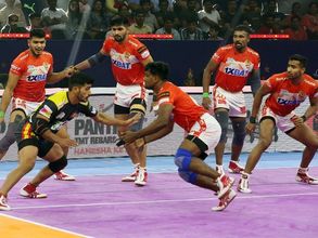 PKL: Bengaluru Bulls vs Gujarat Giants, Highlights: Parteek Dhaiya's Super 10 leads Giants to thrilling win