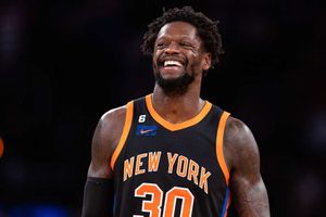 Birthday boy Julius Randle continues bounceback campaign with season-high in Knicks win