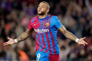 Rumour Has It: Sevilla considering January free transfer swoop for Barcelona's Depay