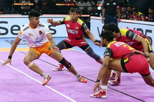 PKL: Bengaluru Bulls vs Puneri Paltan, Highlights: Paltans survive late scare to climb to the top of the table