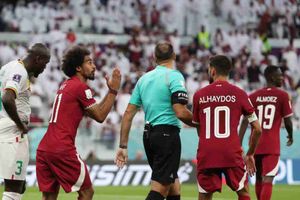 Qatar 2022: Dubious distinction for hosts after early exit