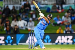 India vs New Zealand: Fans troll Rishabh Pant after poor outing with bat, call for Sanju Samson inclusion