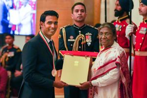 National Sports Awards 2022: Sharath Kamal receives Khel Ratna, 25 others get Arjuna; Full list of Winners