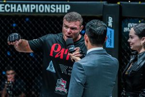 Anatoly Malykhin responds to Arjan Bhullar after demolishing Reinier De Ridder