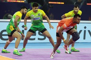 PKL 2022: Gujarat Giants dent Patna Pirates playoff hopes with 40-34 victory