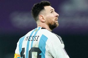 PSG confident Messi will extend contract and confirm Rashford interest